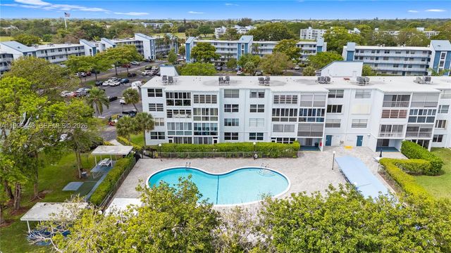 7640 NW 18th St 104, Margate, FL 33063