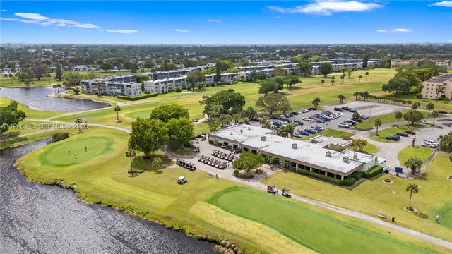 7640 NW 18th St 104, Margate, FL 33063