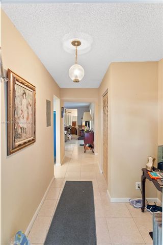 7640 NW 18th St 104, Margate, FL 33063