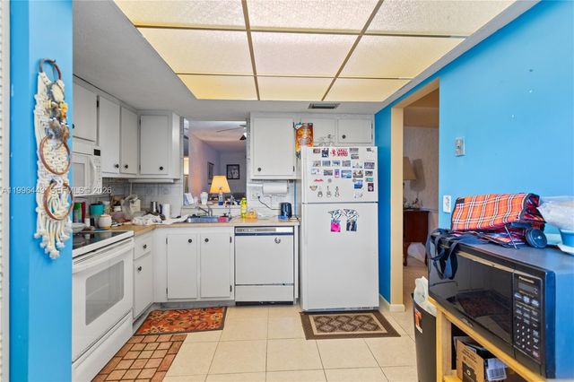 7640 NW 18th St 104, Margate, FL 33063