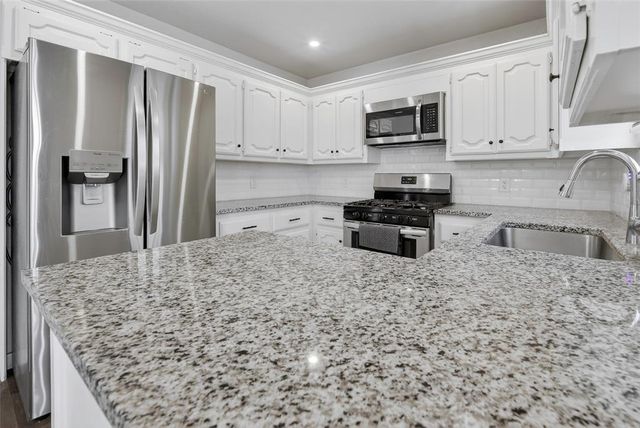 2605 Amber Street, Moore, OK 73160