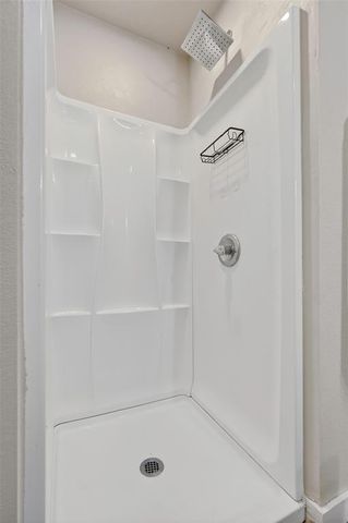 2605 Amber Street, Moore, OK 73160