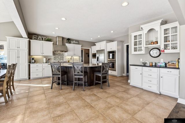 19307 Sahler Street, Elkhorn, NE 68022