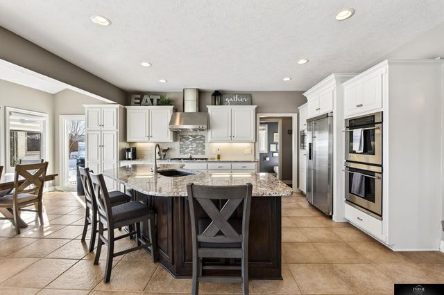 19307 Sahler Street, Elkhorn, NE 68022