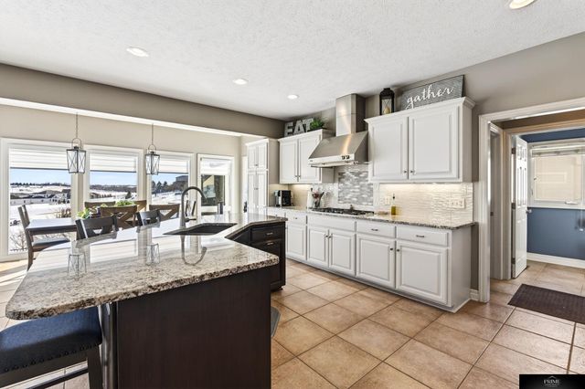 19307 Sahler Street, Elkhorn, NE 68022