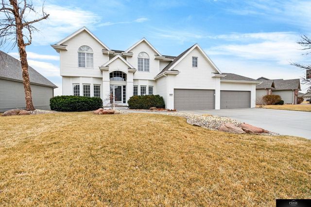 19307 Sahler Street, Elkhorn, NE 68022