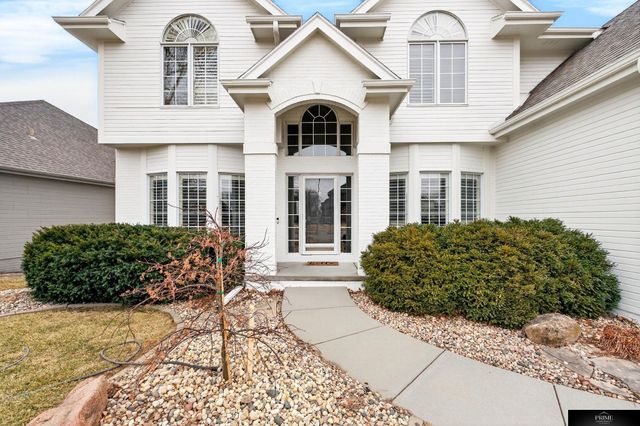 19307 Sahler Street, Elkhorn, NE 68022