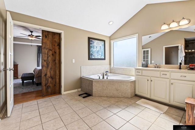 19307 Sahler Street, Elkhorn, NE 68022