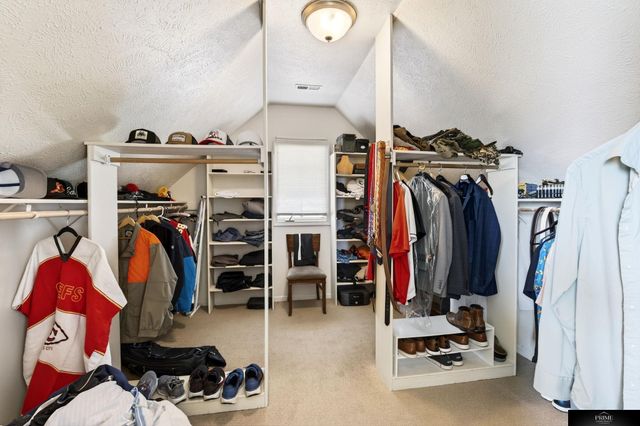 19307 Sahler Street, Elkhorn, NE 68022