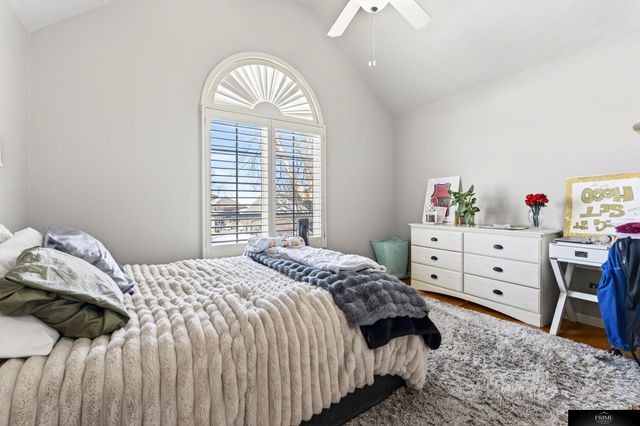 19307 Sahler Street, Elkhorn, NE 68022