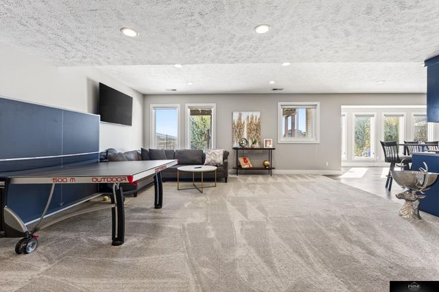 19307 Sahler Street, Elkhorn, NE 68022