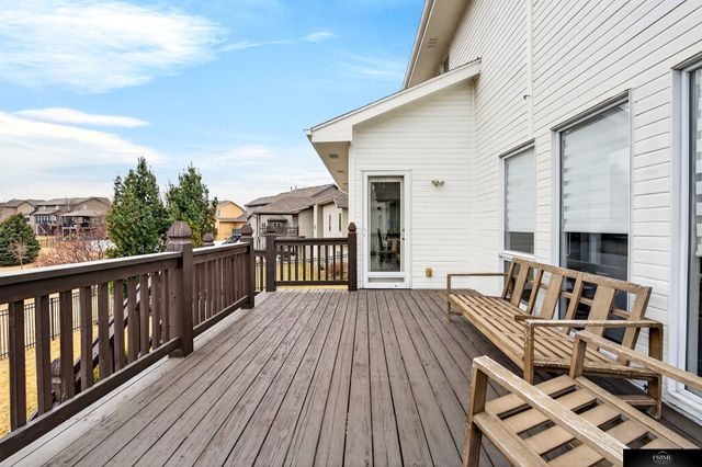 19307 Sahler Street, Elkhorn, NE 68022