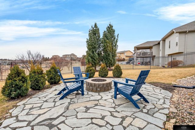 19307 Sahler Street, Elkhorn, NE 68022