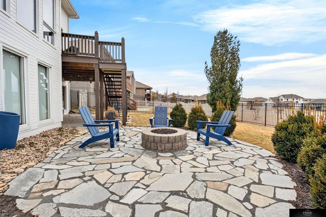 19307 Sahler Street, Elkhorn, NE 68022