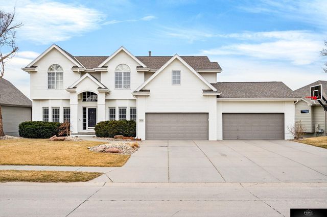 19307 Sahler Street, Elkhorn, NE 68022