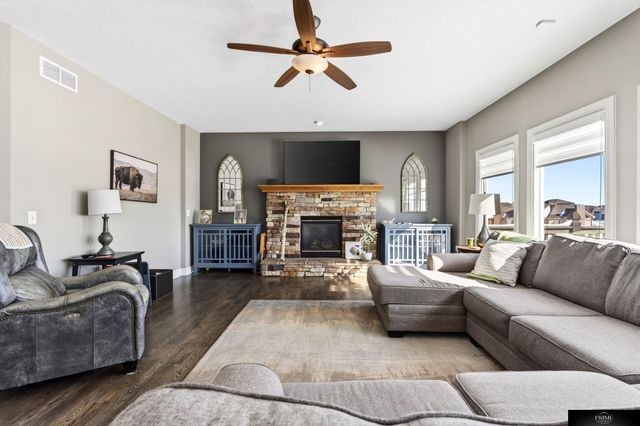 19307 Sahler Street, Elkhorn, NE 68022