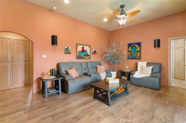 518 W 213th, Carson, CA 90745