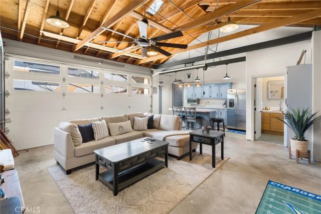 518 W 213th, Carson, CA 90745