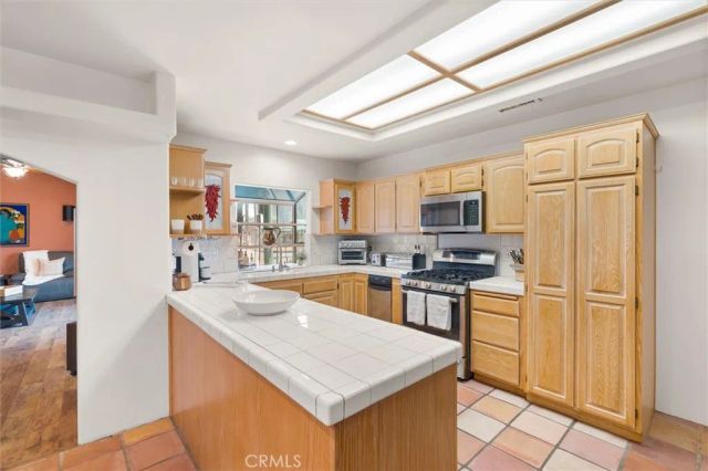 518 W 213th, Carson, CA 90745