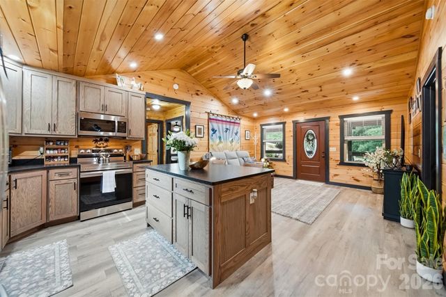 4500 Windy Hill Lane, Morganton, NC 28655