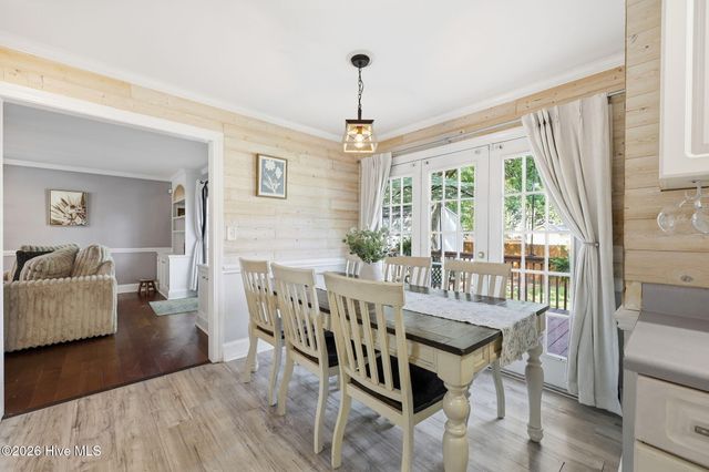 4003 Treetops Circle, Winterville, NC 28590