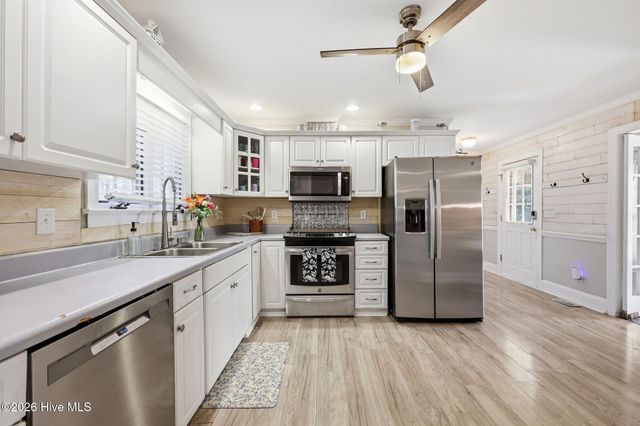 4003 Treetops Circle, Winterville, NC 28590