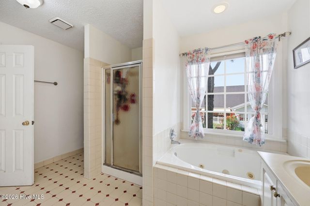 4003 Treetops Circle, Winterville, NC 28590