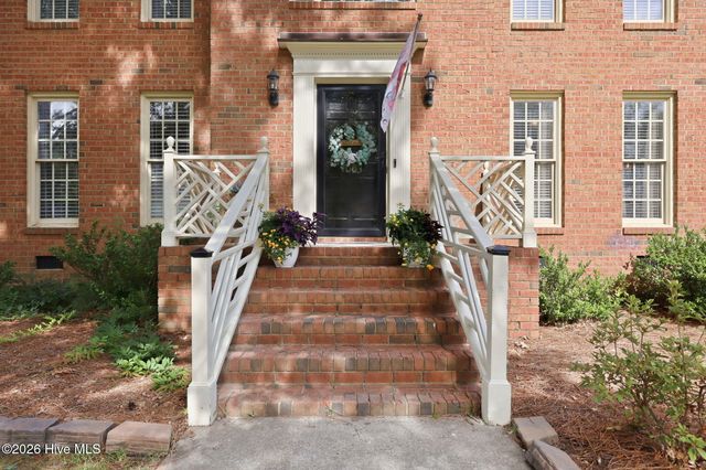 4003 Treetops Circle, Winterville, NC 28590