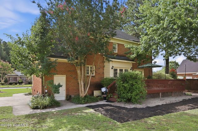 4003 Treetops Circle, Winterville, NC 28590