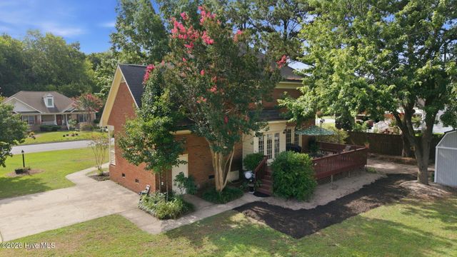 4003 Treetops Circle, Winterville, NC 28590