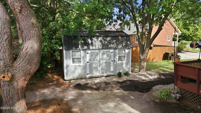 4003 Treetops Circle, Winterville, NC 28590