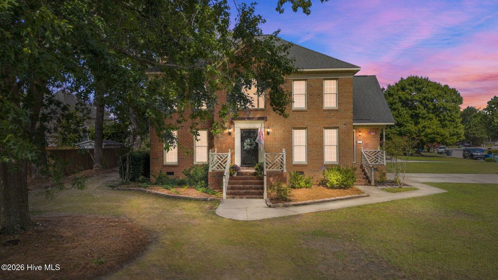 4003 Treetops Circle, Winterville, NC 28590