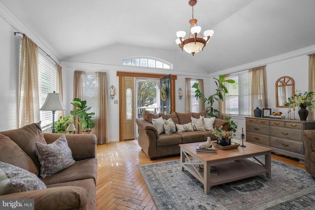 1786 WASHINGTON AVE, Vineland, NJ 08361