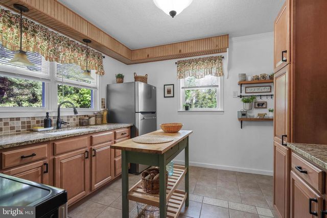 1786 WASHINGTON AVE, Vineland, NJ 08361