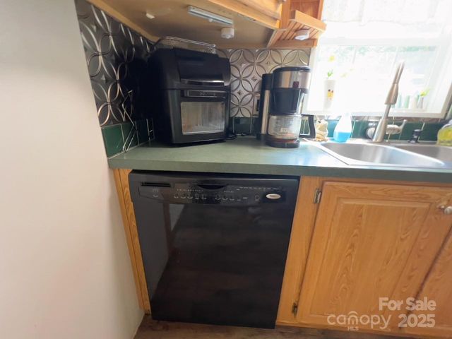 800 Turkey Pen Gap Road, Horse Shoe, NC 28742