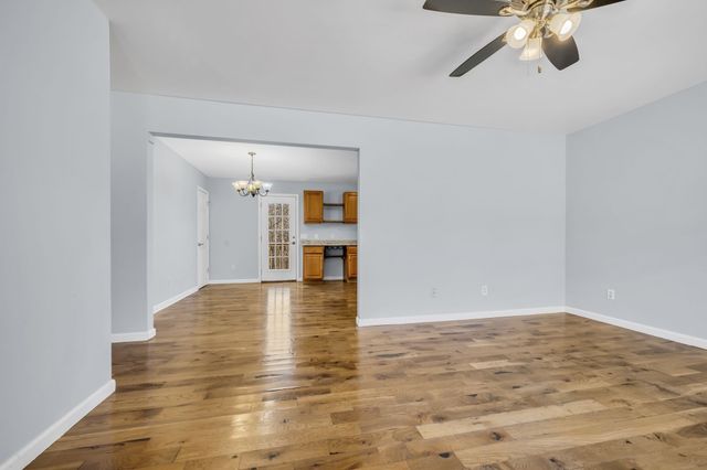 1546 Old Charlotte Pike, Pegram, TN 37143