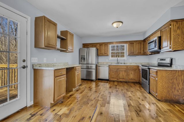 1546 Old Charlotte Pike, Pegram, TN 37143