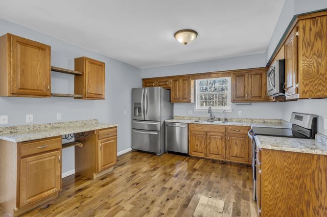 1546 Old Charlotte Pike, Pegram, TN 37143