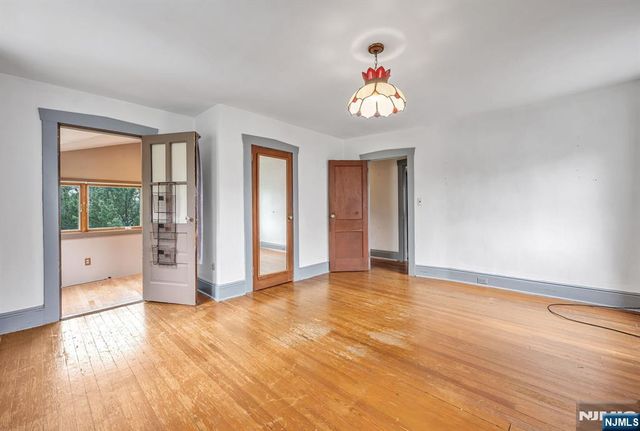 1150 Margaret Street, Teaneck, NJ 07666