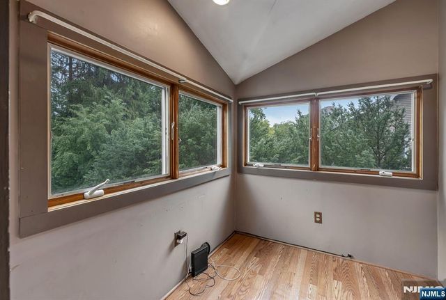 1150 Margaret Street, Teaneck, NJ 07666