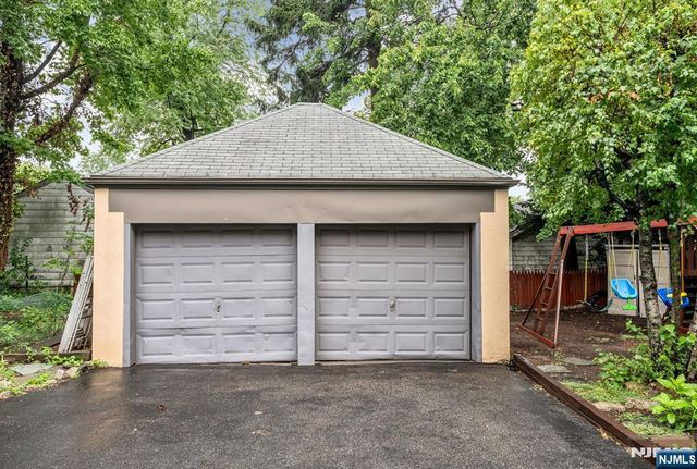 1150 Margaret Street, Teaneck, NJ 07666