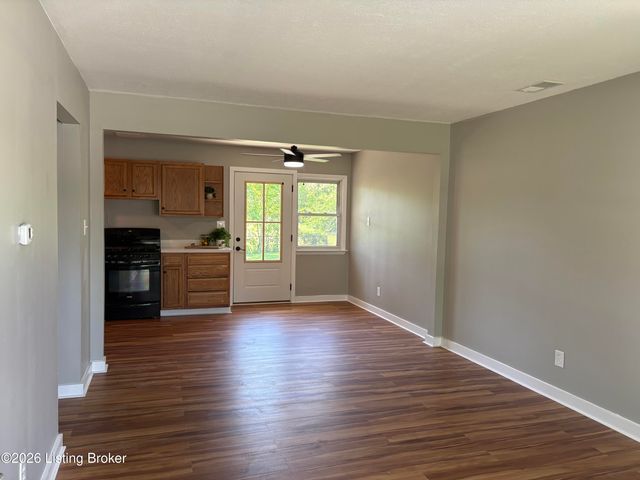 9902 Michaele Ln, Jeffersontown, KY 40299