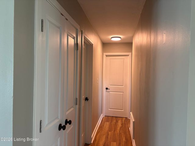 9902 Michaele Ln, Jeffersontown, KY 40299