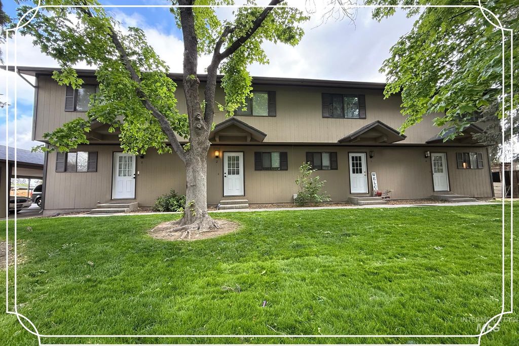 147 Robbins Ave, Twin Falls, ID 83301