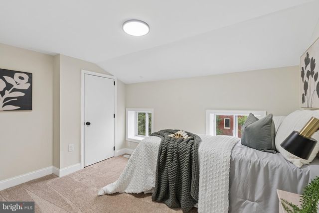 1902 BANK ST, Baltimore, MD 21231