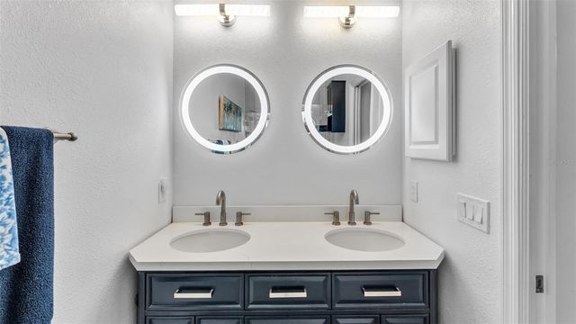 5823 COCKATIEL COURT, Lakeland, FL 33809