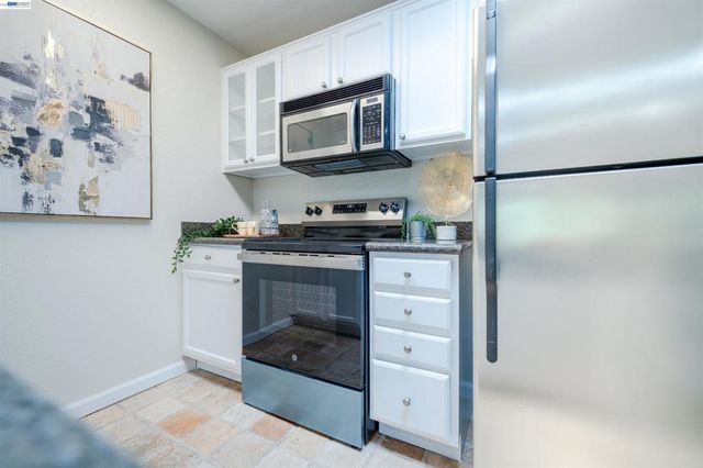 480 Dempsey Rd 283, Milpitas, CA 95035
