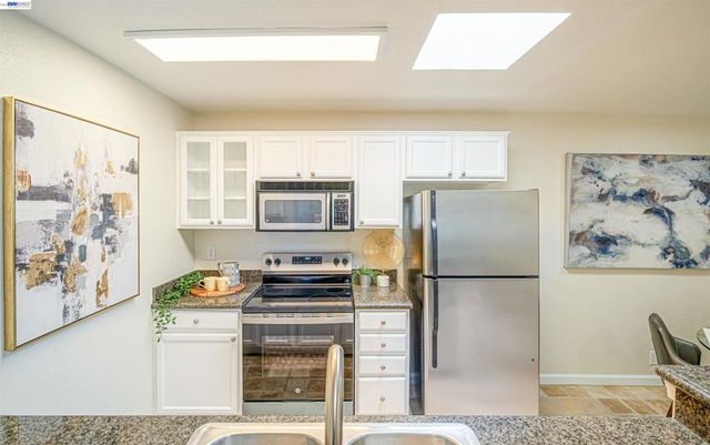 480 Dempsey Rd 283, Milpitas, CA 95035