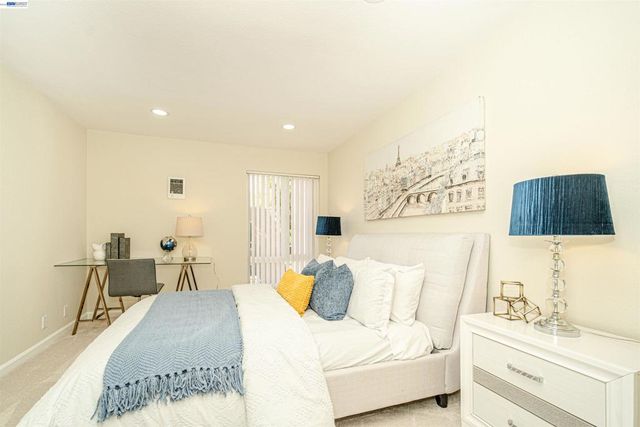 480 Dempsey Rd 283, Milpitas, CA 95035