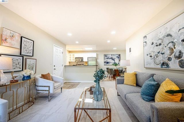 480 Dempsey Rd 283, Milpitas, CA 95035